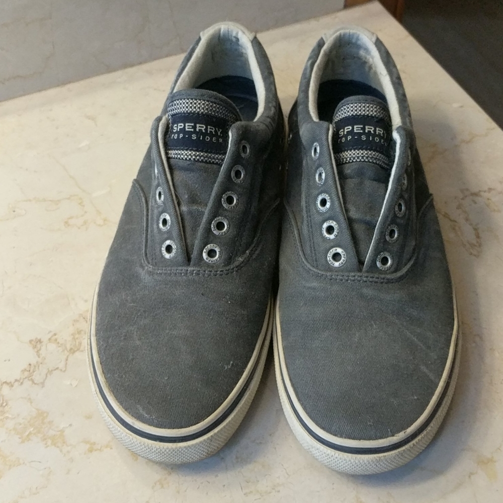 Sperry Topsider Size 8
